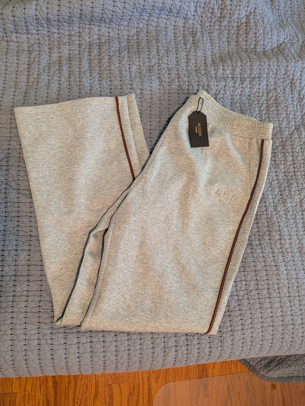 Aleeza Paris Women's Athletic Sweatpants with Brown Trim